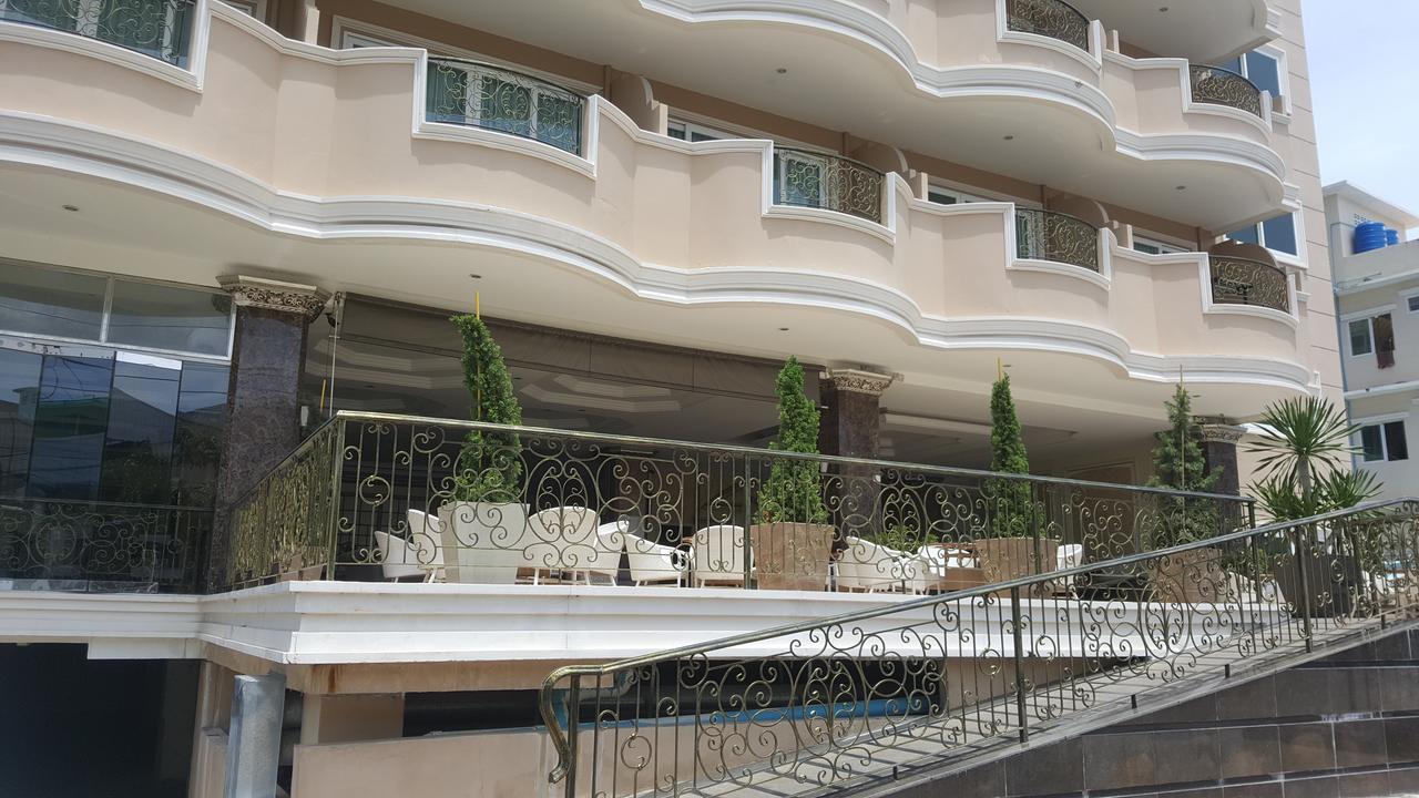 Lk Noble Suite Pattaya Exterior foto